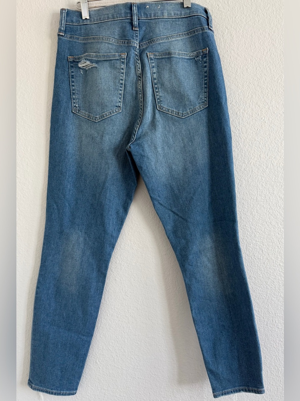 GAP True Skinny Ankle Sky High Distressed Jeans - Picture 6 of 8